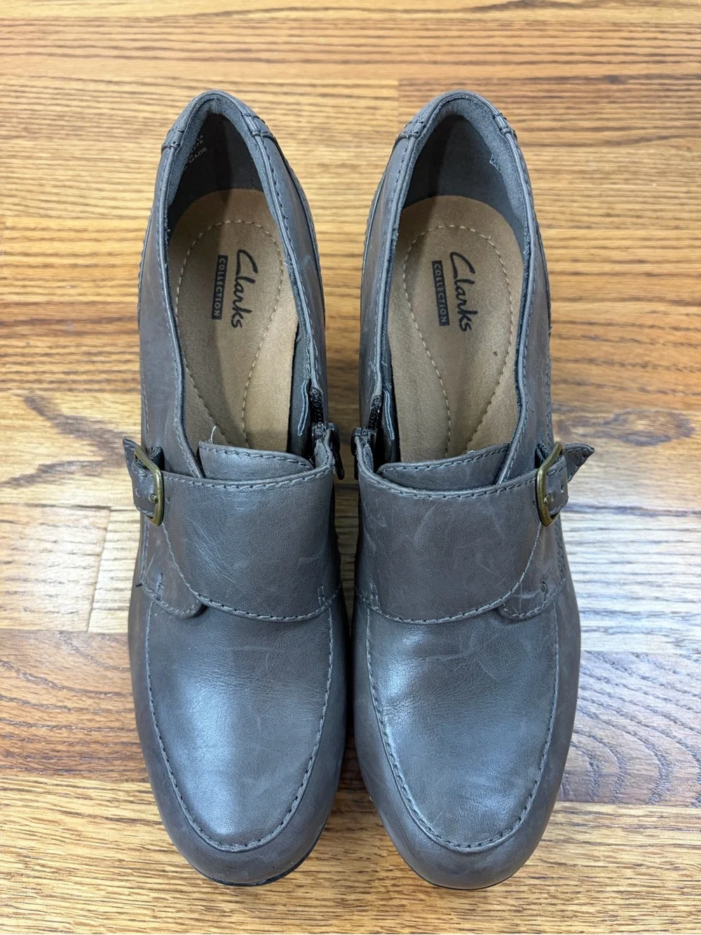 Clarks classic gray